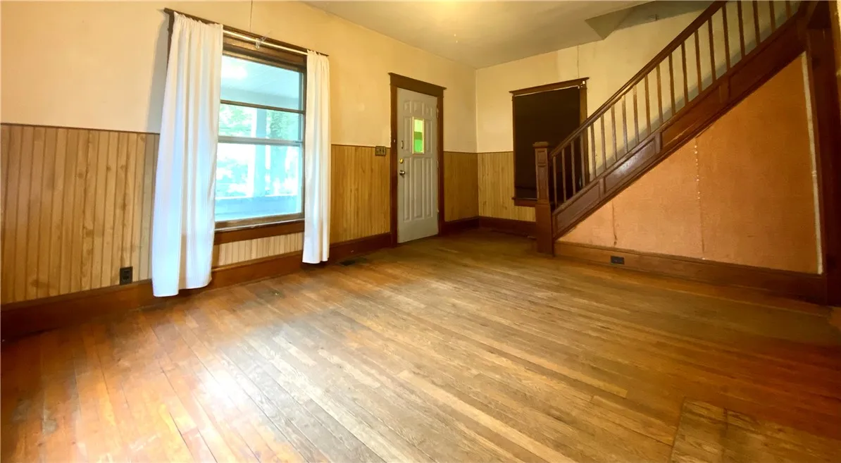 173 River Street, Oneonta, New York 13820, Oneonta, New York 13820, 2 Bedrooms Bedrooms, 7 Rooms Rooms,1 BathroomBathrooms,Residential,For Sale,173 River Street, Oneonta, New York 13820,0,R1631927