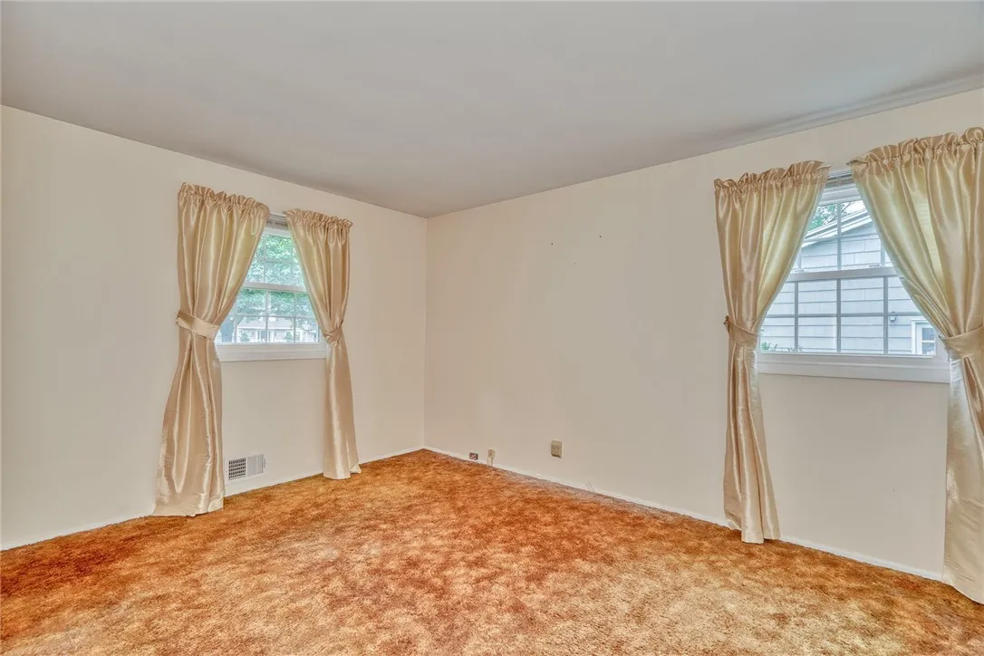 21 Red Bud Road, Chili, New York 14624, Chili, New York 14624, 3 Bedrooms Bedrooms, 7 Rooms Rooms,1 BathroomBathrooms,Residential,For Sale,21 Red Bud Road, Chili, New York 14624,R1632663