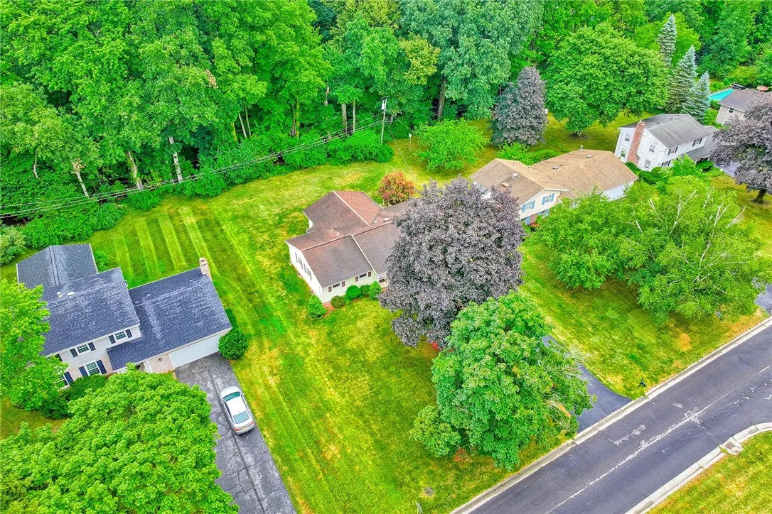 21 Red Bud Road, Chili, New York 14624, Chili, New York 14624, 3 Bedrooms Bedrooms, 7 Rooms Rooms,1 BathroomBathrooms,Residential,For Sale,21 Red Bud Road, Chili, New York 14624,R1632663