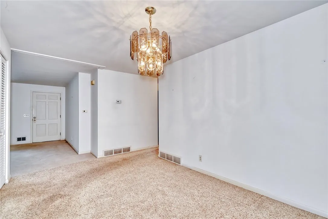 21 Red Bud Road, Chili, New York 14624, Chili, New York 14624, 3 Bedrooms Bedrooms, 7 Rooms Rooms,1 BathroomBathrooms,Residential,For Sale,21 Red Bud Road, Chili, New York 14624,R1632663