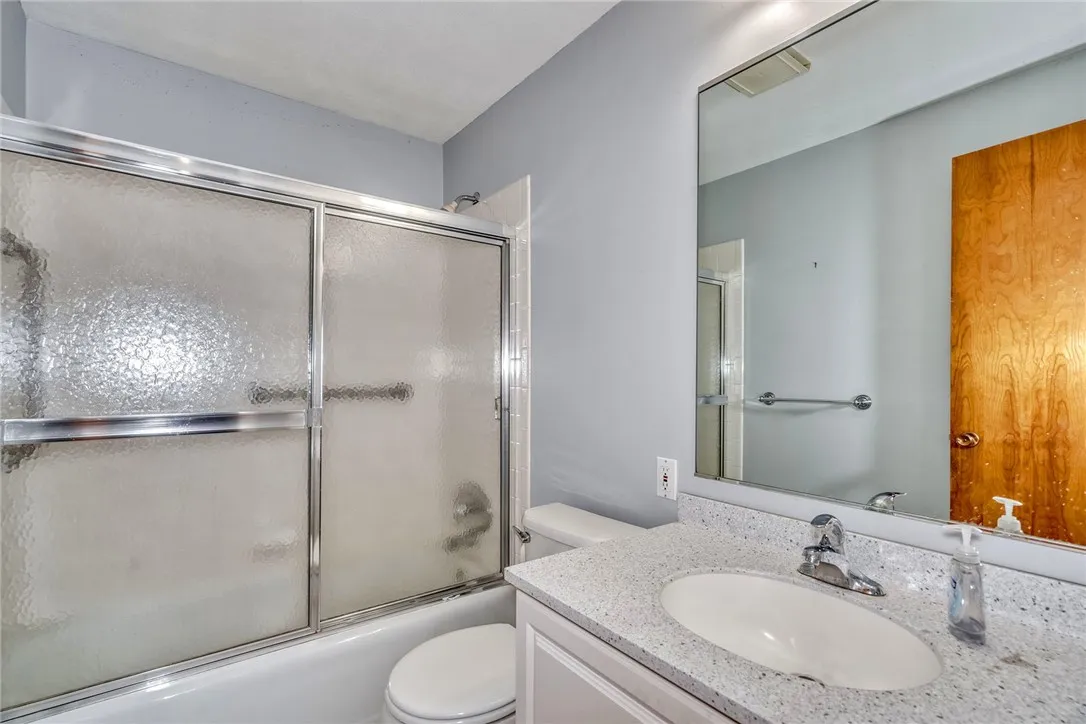 21 Red Bud Road, Chili, New York 14624, Chili, New York 14624, 3 Bedrooms Bedrooms, 7 Rooms Rooms,1 BathroomBathrooms,Residential,For Sale,21 Red Bud Road, Chili, New York 14624,R1632663