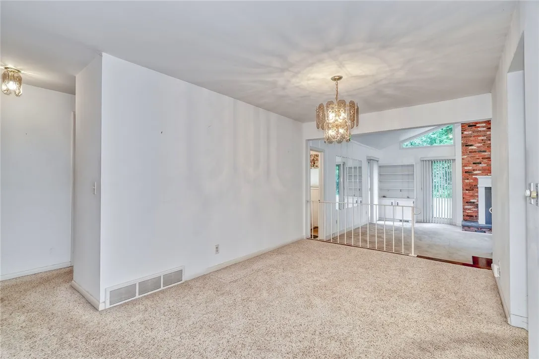 21 Red Bud Road, Chili, New York 14624, Chili, New York 14624, 3 Bedrooms Bedrooms, 7 Rooms Rooms,1 BathroomBathrooms,Residential,For Sale,21 Red Bud Road, Chili, New York 14624,R1632663