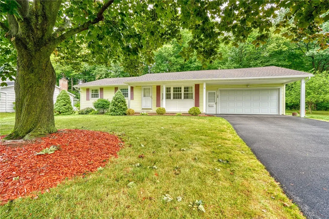 21 Red Bud Road, Chili, New York 14624, Chili, New York 14624, 3 Bedrooms Bedrooms, 7 Rooms Rooms,1 BathroomBathrooms,Residential,Closed,21 Red Bud Road, Chili, New York 14624,0,R1632663