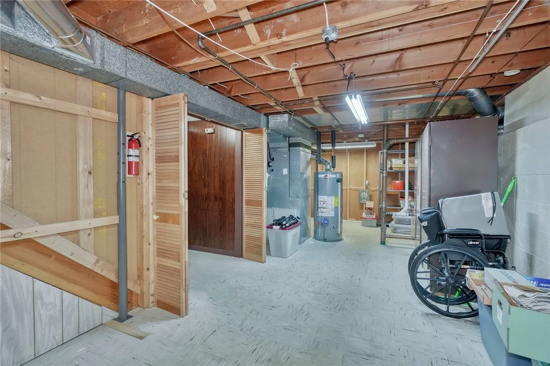 21 Red Bud Road, Chili, New York 14624, Chili, New York 14624, 3 Bedrooms Bedrooms, 7 Rooms Rooms,1 BathroomBathrooms,Residential,For Sale,21 Red Bud Road, Chili, New York 14624,R1632663