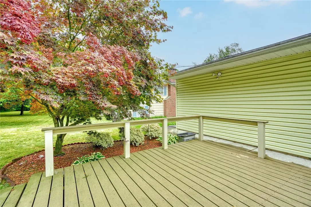 21 Red Bud Road, Chili, New York 14624, Chili, New York 14624, 3 Bedrooms Bedrooms, 7 Rooms Rooms,1 BathroomBathrooms,Residential,For Sale,21 Red Bud Road, Chili, New York 14624,R1632663