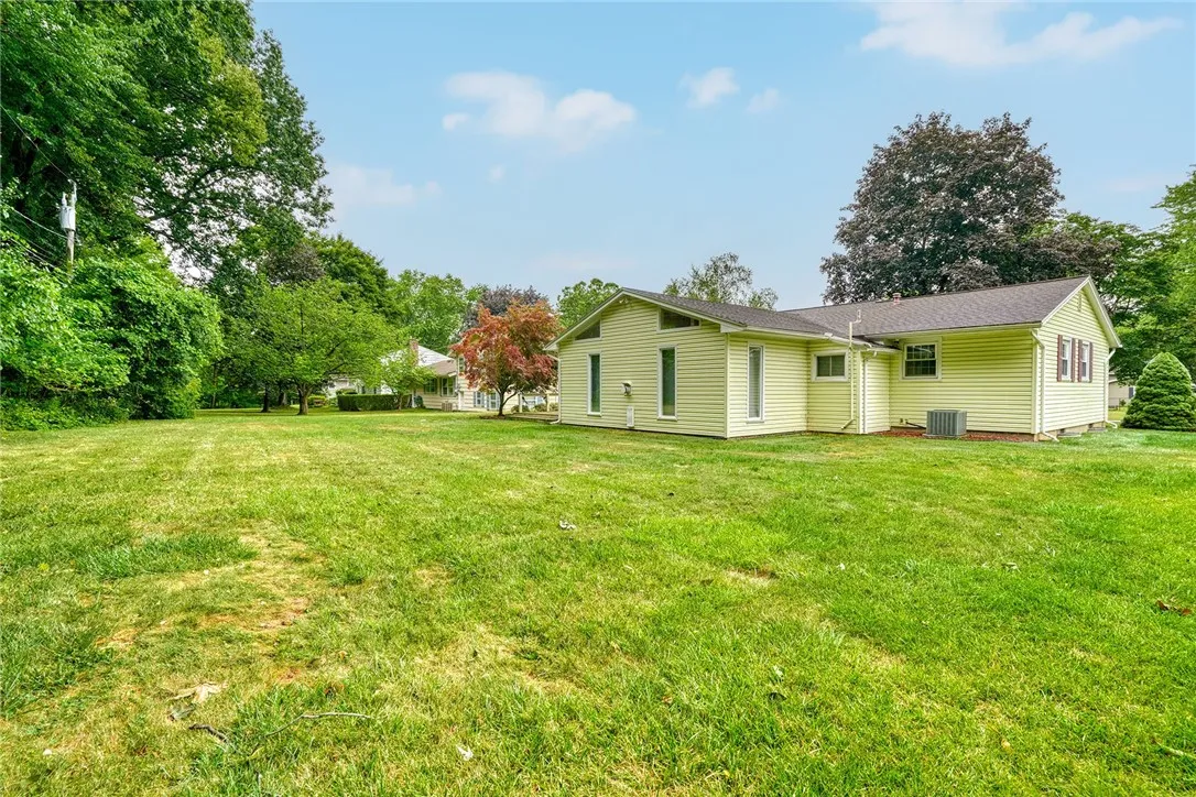 21 Red Bud Road, Chili, New York 14624, Chili, New York 14624, 3 Bedrooms Bedrooms, 7 Rooms Rooms,1 BathroomBathrooms,Residential,For Sale,21 Red Bud Road, Chili, New York 14624,R1632663