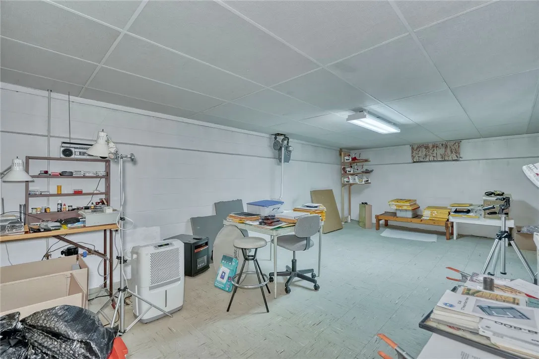 Envision the ideal rec area w/plenty of room for activities