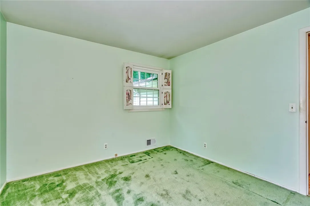 21 Red Bud Road, Chili, New York 14624, Chili, New York 14624, 3 Bedrooms Bedrooms, 7 Rooms Rooms,1 BathroomBathrooms,Residential,For Sale,21 Red Bud Road, Chili, New York 14624,R1632663