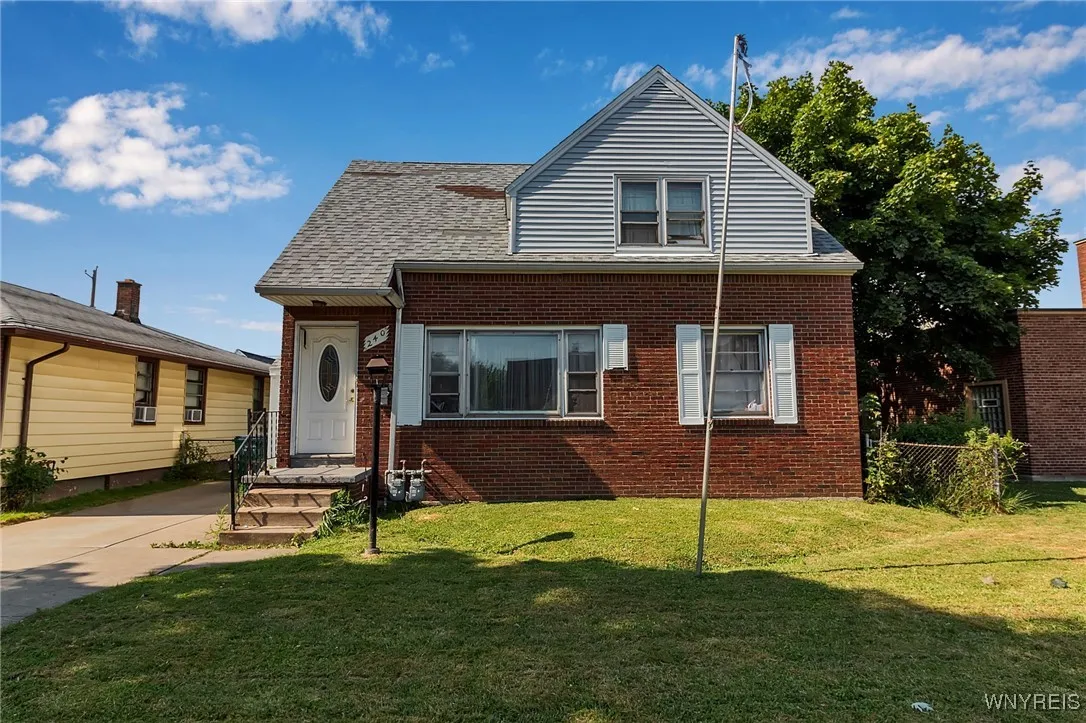 240 Okell Street, Buffalo, New York 14220, Buffalo, New York 14220, 3 Bedrooms Bedrooms, ,2 BathroomsBathrooms,Residential,For Sale,240 Okell Street, Buffalo, New York 14220,0,B1632824