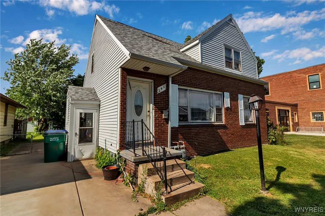 240 Okell Street, Buffalo, New York 14220, Buffalo, New York 14220, 3 Bedrooms Bedrooms, ,2 BathroomsBathrooms,Residential,For Sale,240 Okell Street, Buffalo, New York 14220,0,B1632824