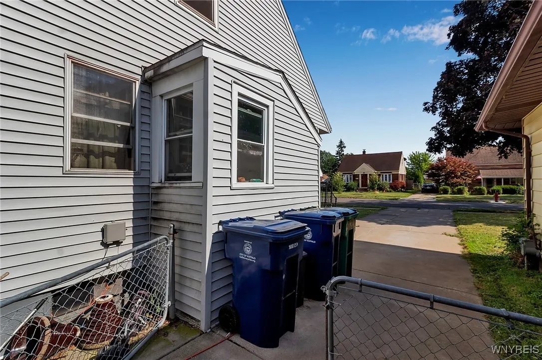240 Okell Street, Buffalo, New York 14220, Buffalo, New York 14220, 3 Bedrooms Bedrooms, ,2 BathroomsBathrooms,Residential,For Sale,240 Okell Street, Buffalo, New York 14220,0,B1632824