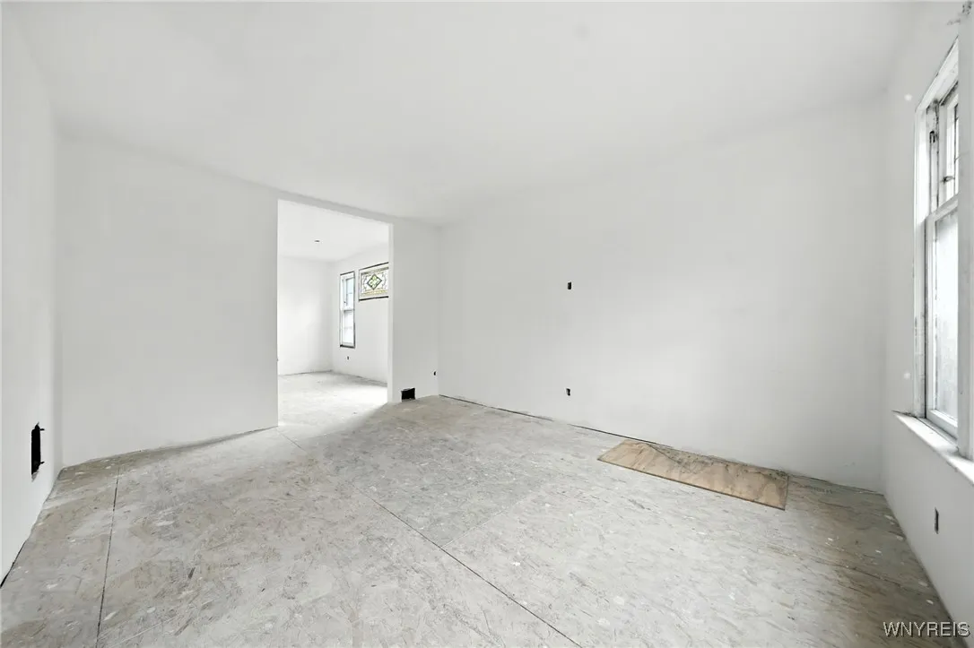 1st floor living room