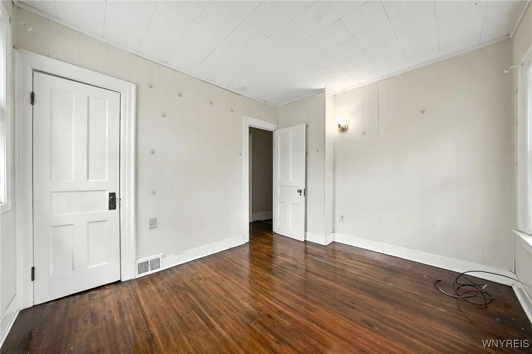2nd floor bedroom 2