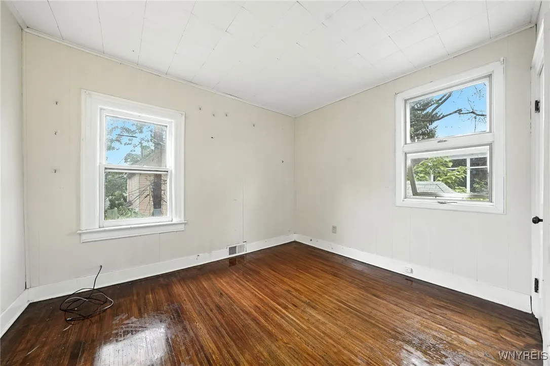 2nd floor bedroom 2