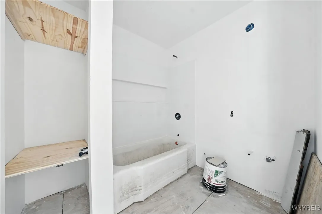1st floor full bathroom