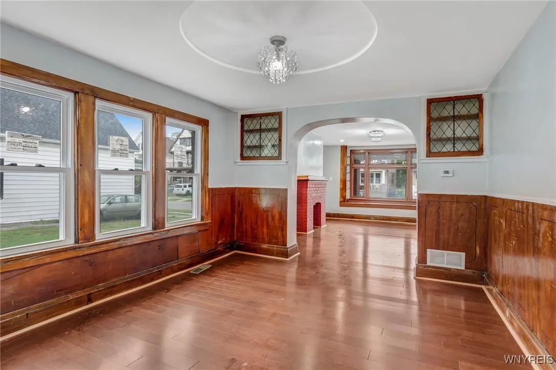 67 Urban Street, Buffalo, New York 14211, Buffalo, New York 14211, 6 Bedrooms Bedrooms, ,2 BathroomsBathrooms,Residential,For Sale,67 Urban Street, Buffalo, New York 14211,0,B1632796