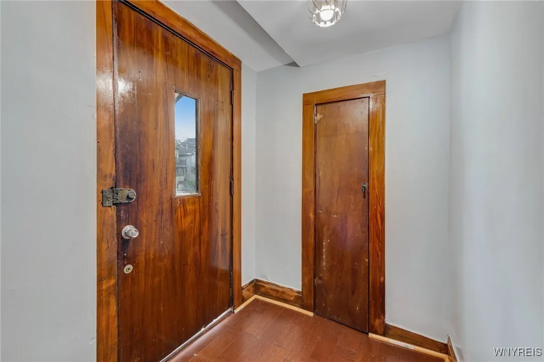 67 Urban Street, Buffalo, New York 14211, Buffalo, New York 14211, 6 Bedrooms Bedrooms, ,2 BathroomsBathrooms,Residential,For Sale,67 Urban Street, Buffalo, New York 14211,0,B1632796