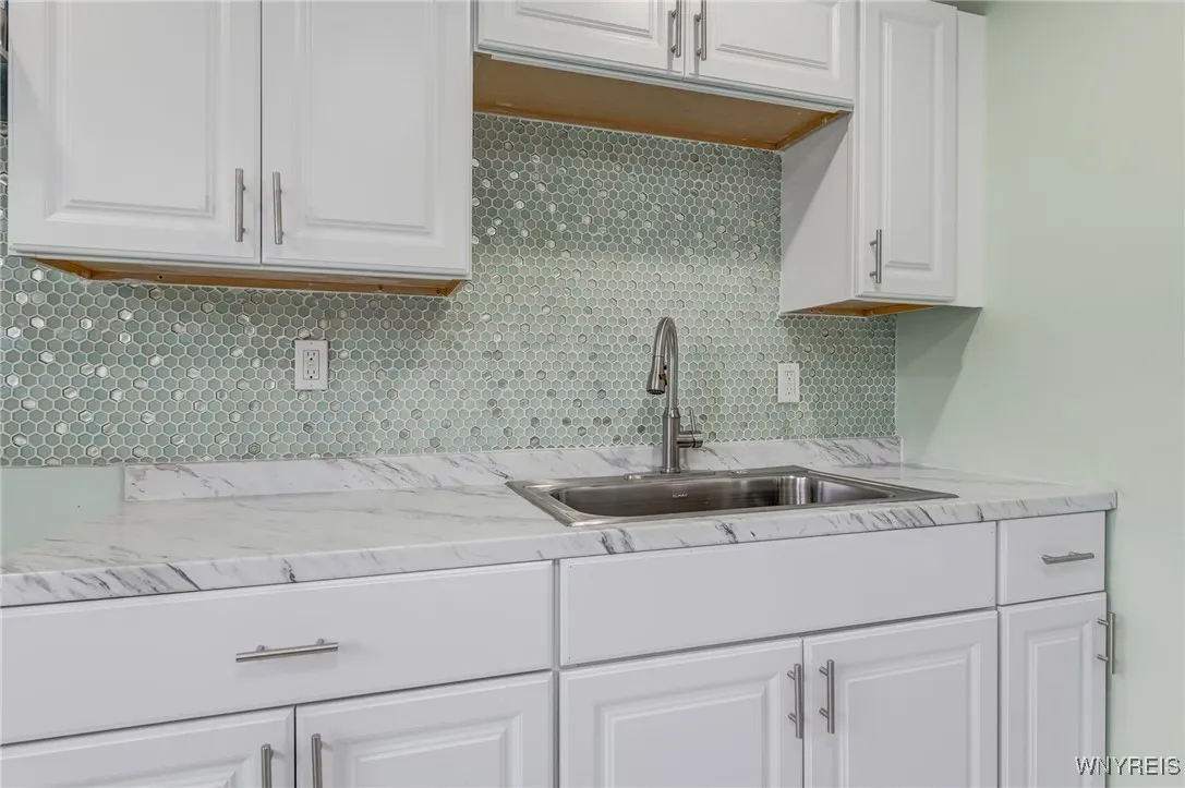 67 Urban Street, Buffalo, New York 14211, Buffalo, New York 14211, 6 Bedrooms Bedrooms, ,2 BathroomsBathrooms,Residential,For Sale,67 Urban Street, Buffalo, New York 14211,0,B1632796