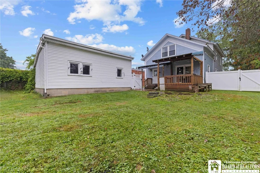 17 Haskell Avenue, Arcade, New York 14009, Arcade, New York 14009, 5 Bedrooms Bedrooms, 10 Rooms Rooms,2 BathroomsBathrooms,Residential,For Sale,17 Haskell Avenue, Arcade, New York 14009,0,R1631600