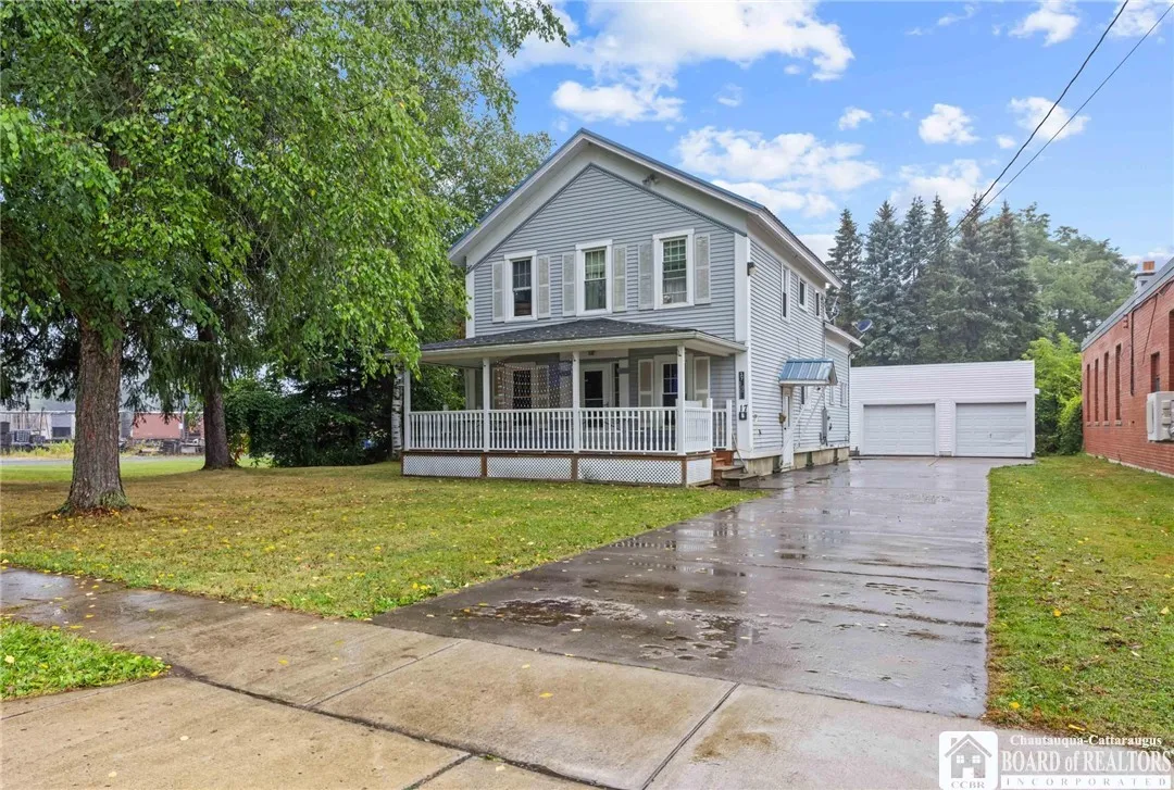 17 Haskell Avenue, Arcade, New York 14009, Arcade, New York 14009, 5 Bedrooms Bedrooms, 10 Rooms Rooms,2 BathroomsBathrooms,Residential,For Sale,17 Haskell Avenue, Arcade, New York 14009,0,R1631600