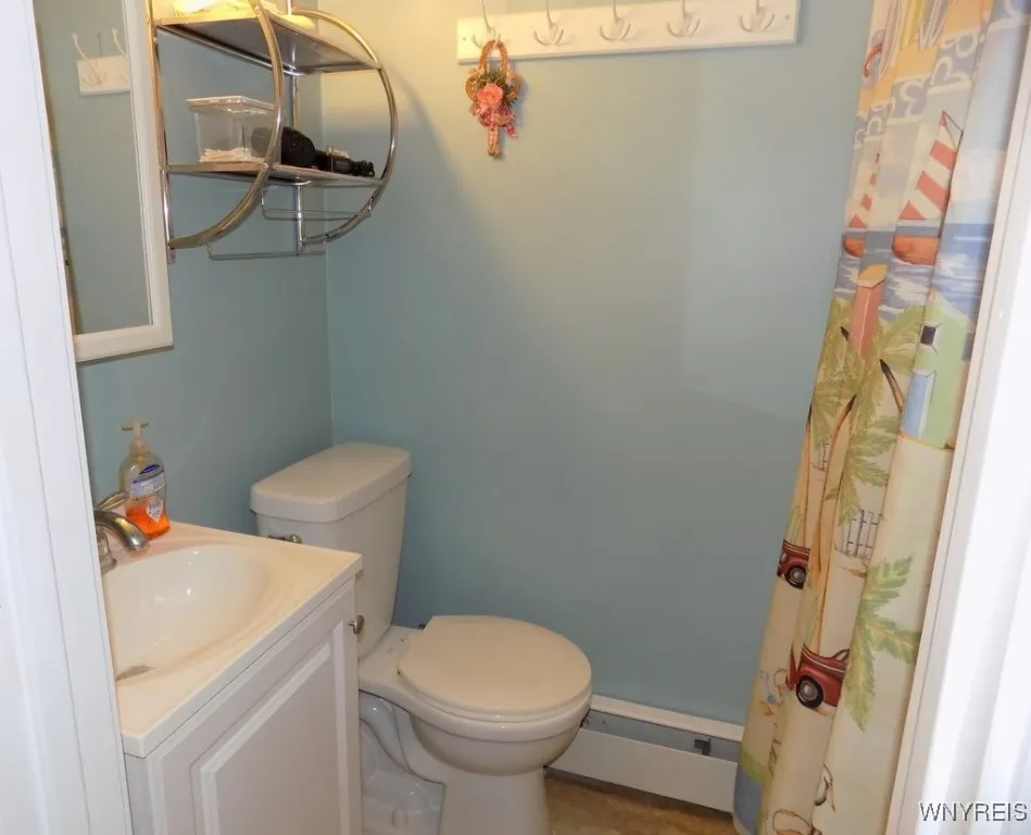 8910 Tonawanda Crk Road, Clarence, New York 14032, Clarence, New York 14032, 3 Bedrooms Bedrooms, 7 Rooms Rooms,2 BathroomsBathrooms,Residential,For Sale,8910 Tonawanda Crk Road, Clarence, New York 14032,0,B1627590