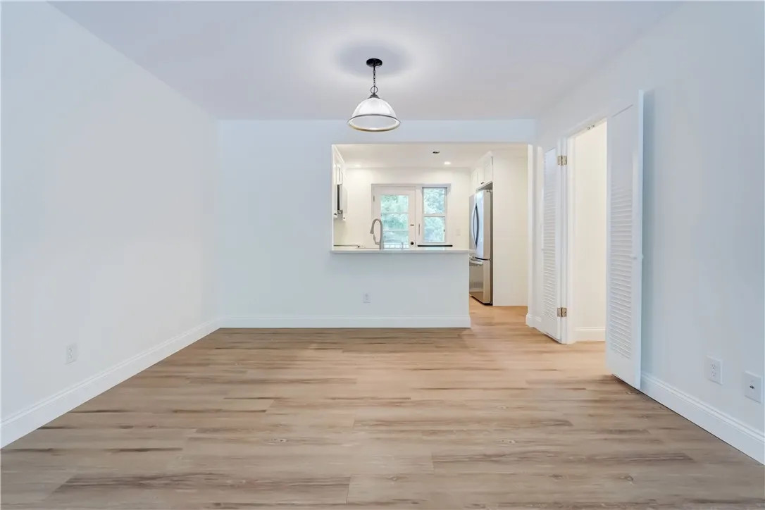 2405 East Avenue 3, Brighton, New York 14610, Brighton, New York 14610, 2 Bedrooms Bedrooms, 4 Rooms Rooms,2 BathroomsBathrooms,Residential Lease,For Rent,2405 East Avenue 3, Brighton, New York 14610,R1632886
