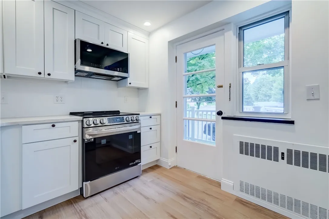2405 East Avenue 3, Brighton, New York 14610, Brighton, New York 14610, 2 Bedrooms Bedrooms, 4 Rooms Rooms,2 BathroomsBathrooms,Residential Lease,For Rent,2405 East Avenue 3, Brighton, New York 14610,R1632886