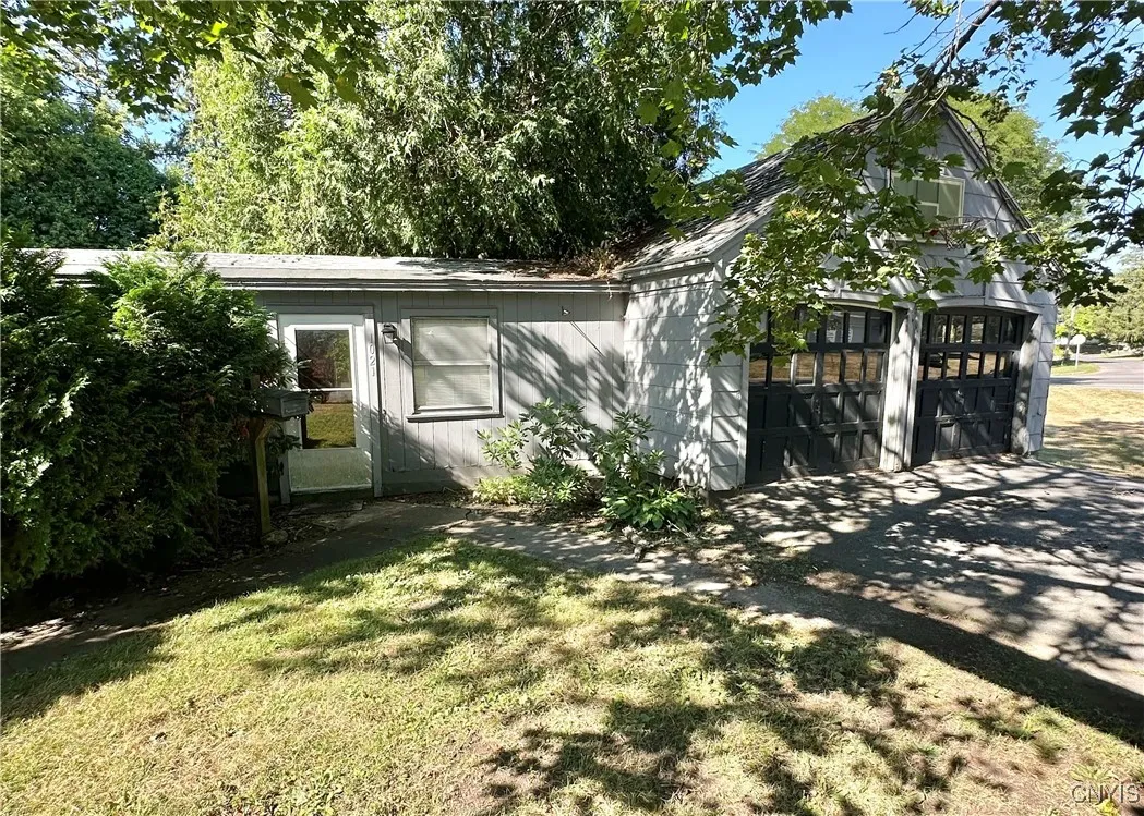 1021 Cayuga Street, Fulton, New York 13069, Fulton, New York 13069, 3 Bedrooms Bedrooms, 8 Rooms Rooms,1 BathroomBathrooms,Residential,For Sale,1021 Cayuga Street, Fulton, New York 13069,S1632887