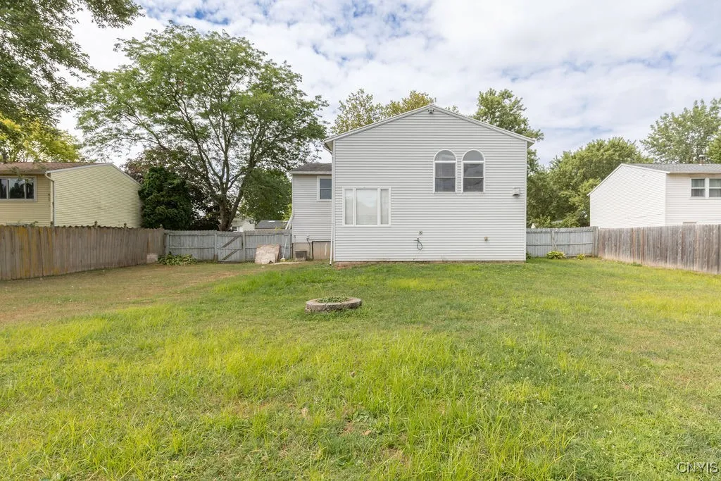 93 Ripplebrook Lane, Manlius, New York 13116, Manlius, New York 13116, 4 Bedrooms Bedrooms, 10 Rooms Rooms,2 BathroomsBathrooms,Residential,For Sale,93 Ripplebrook Lane, Manlius, New York 13116,S1632891