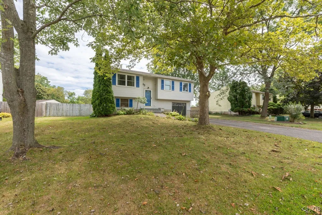 93 Ripplebrook Lane, Manlius, New York 13116, Manlius, New York 13116, 4 Bedrooms Bedrooms, 10 Rooms Rooms,2 BathroomsBathrooms,Residential,For Sale,93 Ripplebrook Lane, Manlius, New York 13116,S1632891