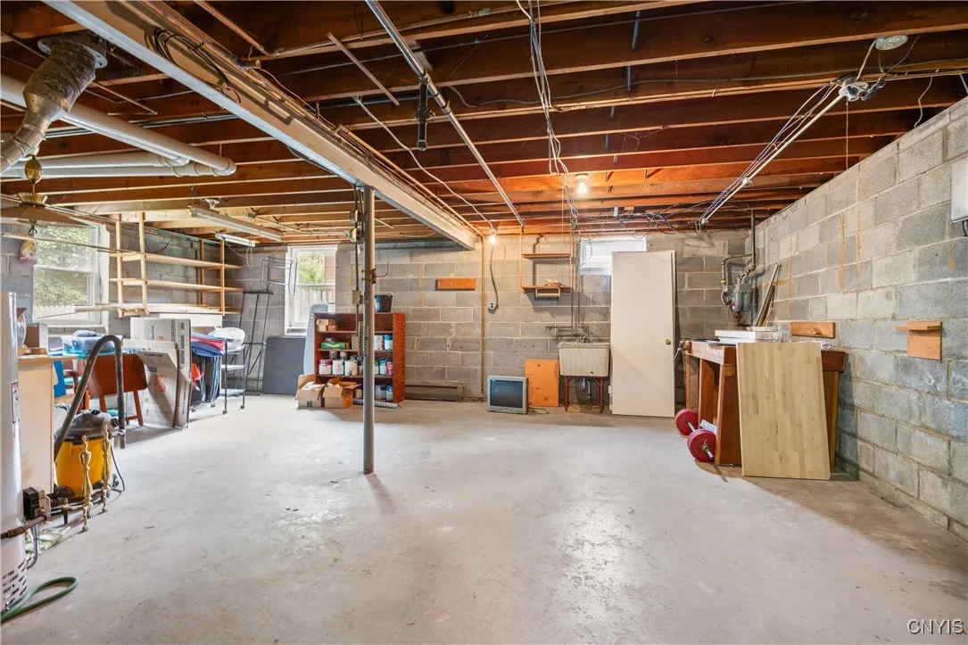 105 Saybrook Lane, Dewitt, New York 13214, De Witt, New York 13214, 3 Bedrooms Bedrooms, 9 Rooms Rooms,2 BathroomsBathrooms,Residential,For Sale,105 Saybrook Lane, Dewitt, New York 13214,S1628879