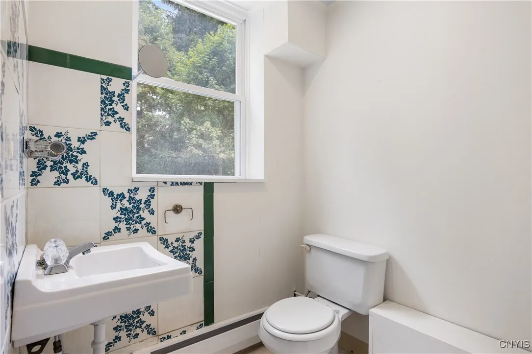 105 Saybrook Lane, Dewitt, New York 13214, De Witt, New York 13214, 3 Bedrooms Bedrooms, 9 Rooms Rooms,2 BathroomsBathrooms,Residential,For Sale,105 Saybrook Lane, Dewitt, New York 13214,S1628879