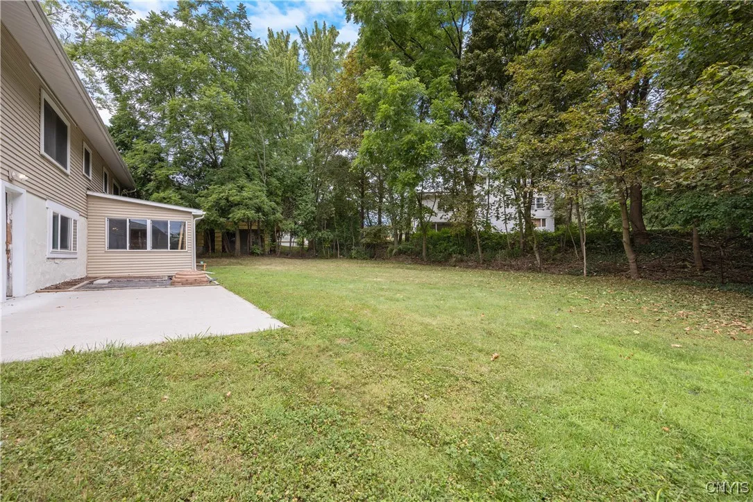 105 Saybrook Lane, Dewitt, New York 13214, De Witt, New York 13214, 3 Bedrooms Bedrooms, 9 Rooms Rooms,2 BathroomsBathrooms,Residential,For Sale,105 Saybrook Lane, Dewitt, New York 13214,S1628879