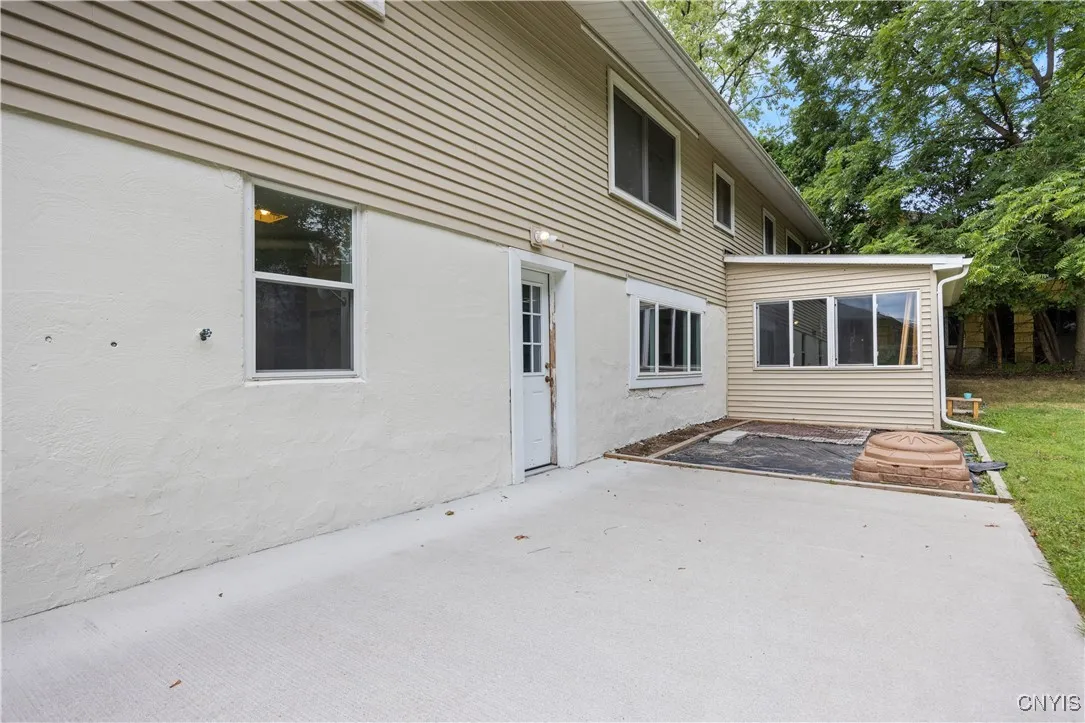 105 Saybrook Lane, Dewitt, New York 13214, De Witt, New York 13214, 3 Bedrooms Bedrooms, 9 Rooms Rooms,2 BathroomsBathrooms,Residential,For Sale,105 Saybrook Lane, Dewitt, New York 13214,S1628879