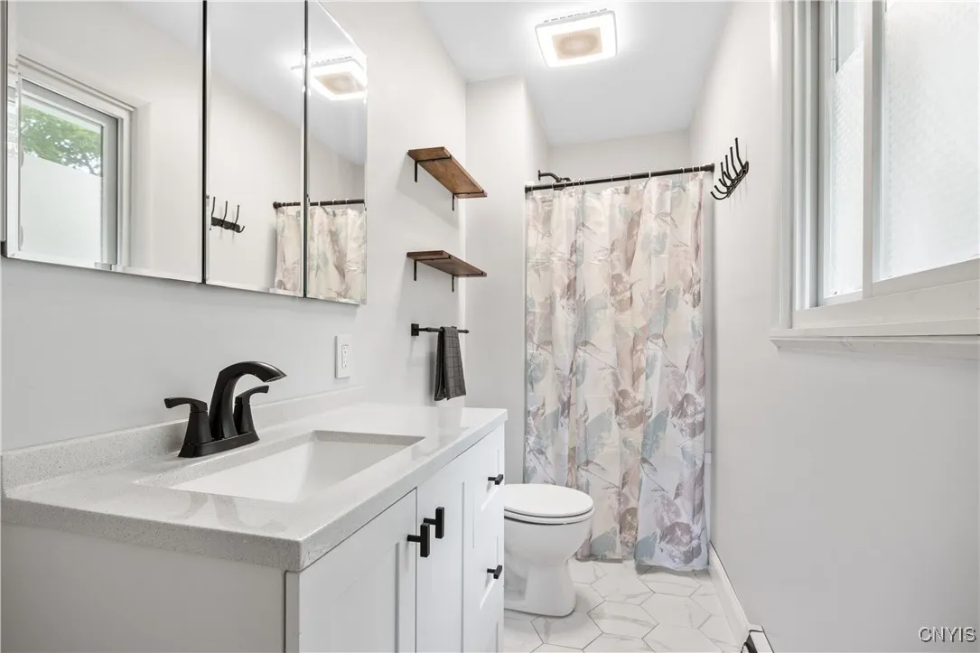 105 Saybrook Lane, Dewitt, New York 13214, De Witt, New York 13214, 3 Bedrooms Bedrooms, 9 Rooms Rooms,2 BathroomsBathrooms,Residential,For Sale,105 Saybrook Lane, Dewitt, New York 13214,S1628879