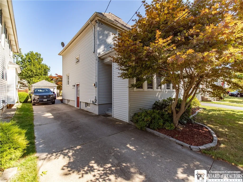 740 Deer Street, Dunkirk, New York 14048, Dunkirk, New York 14048, 3 Bedrooms Bedrooms, 9 Rooms Rooms,1 BathroomBathrooms,Residential,For Sale,740 Deer Street, Dunkirk, New York 14048,R1632916
