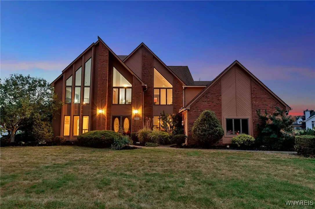 5553 Hidden Pines Court, Clarence, New York 14221, Clarence, New York 14221, 5 Bedrooms Bedrooms, 11 Rooms Rooms,2 BathroomsBathrooms,Residential,For Sale,5553 Hidden Pines Court, Clarence, New York 14221,B1632248