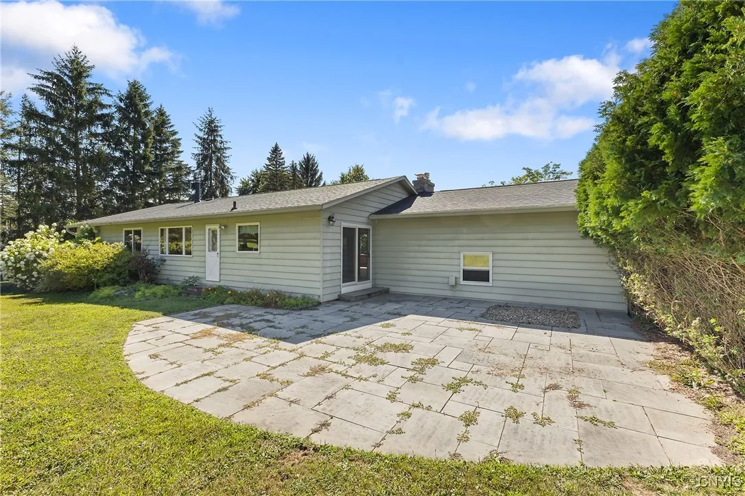 4268 Graham Road, Onondaga, New York 13078, Onondaga, New York 13078, 3 Bedrooms Bedrooms, 6 Rooms Rooms,2 BathroomsBathrooms,Residential,For Sale,4268 Graham Road, Onondaga, New York 13078,S1631257