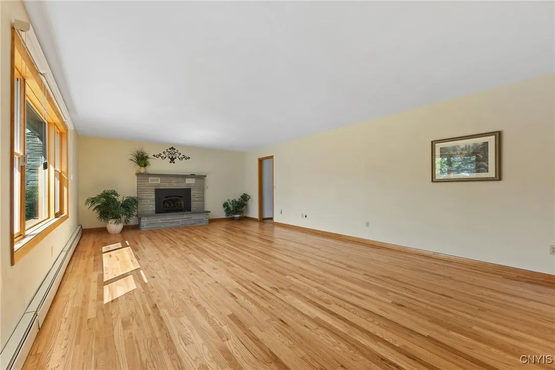 4268 Graham Road, Onondaga, New York 13078, Onondaga, New York 13078, 3 Bedrooms Bedrooms, 6 Rooms Rooms,2 BathroomsBathrooms,Residential,For Sale,4268 Graham Road, Onondaga, New York 13078,S1631257
