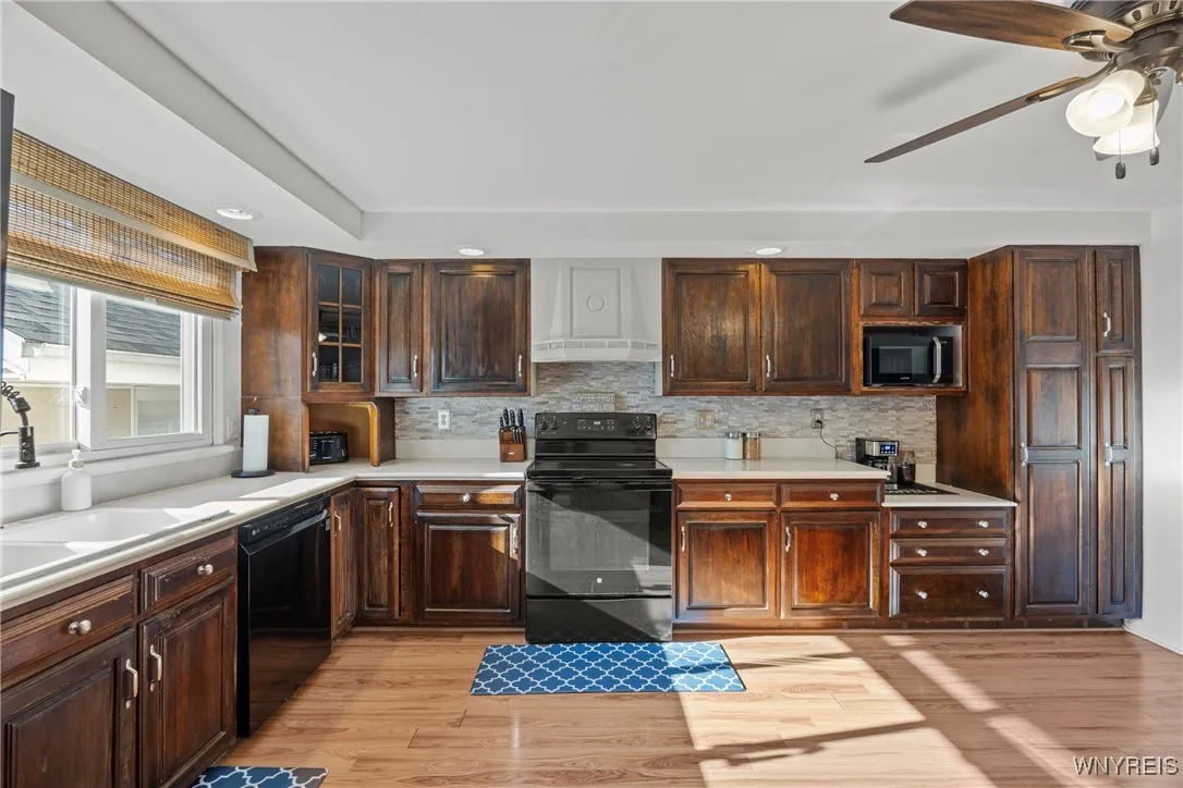 8739 Tuscarora Road, Niagara Falls, New York 14304, Niagara Falls, New York 14304, 3 Bedrooms Bedrooms, 9 Rooms Rooms,1 BathroomBathrooms,Residential,For Sale,8739 Tuscarora Road, Niagara Falls, New York 14304,B1632059