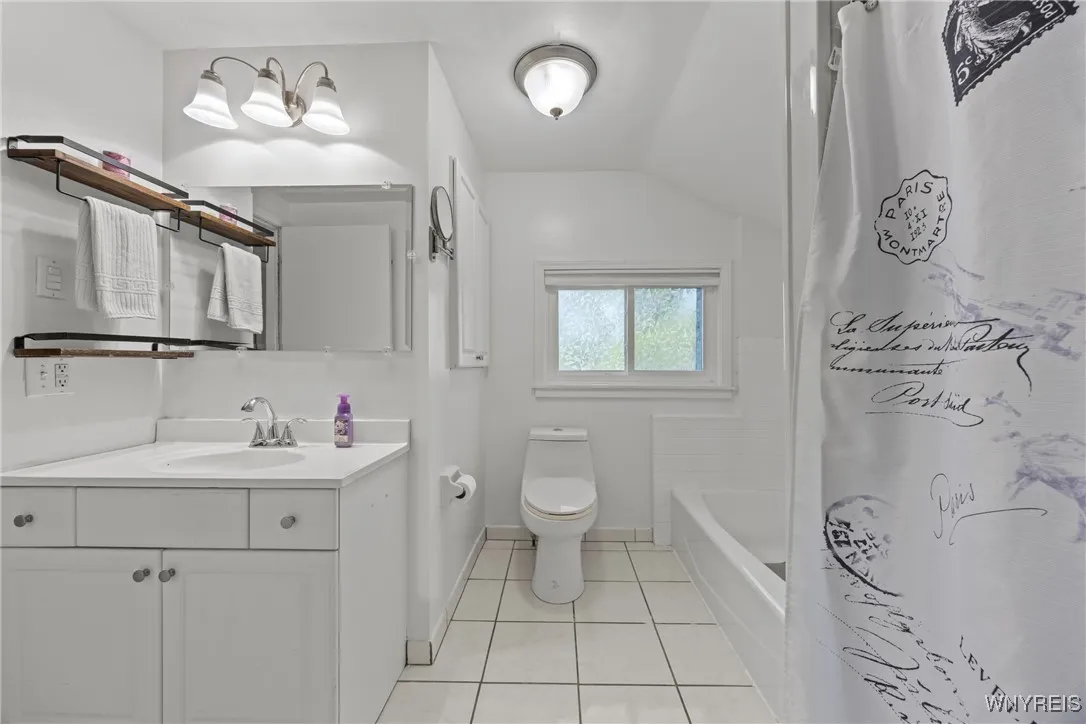 8739 Tuscarora Road, Niagara Falls, New York 14304, Niagara Falls, New York 14304, 3 Bedrooms Bedrooms, 9 Rooms Rooms,1 BathroomBathrooms,Residential,For Sale,8739 Tuscarora Road, Niagara Falls, New York 14304,B1632059
