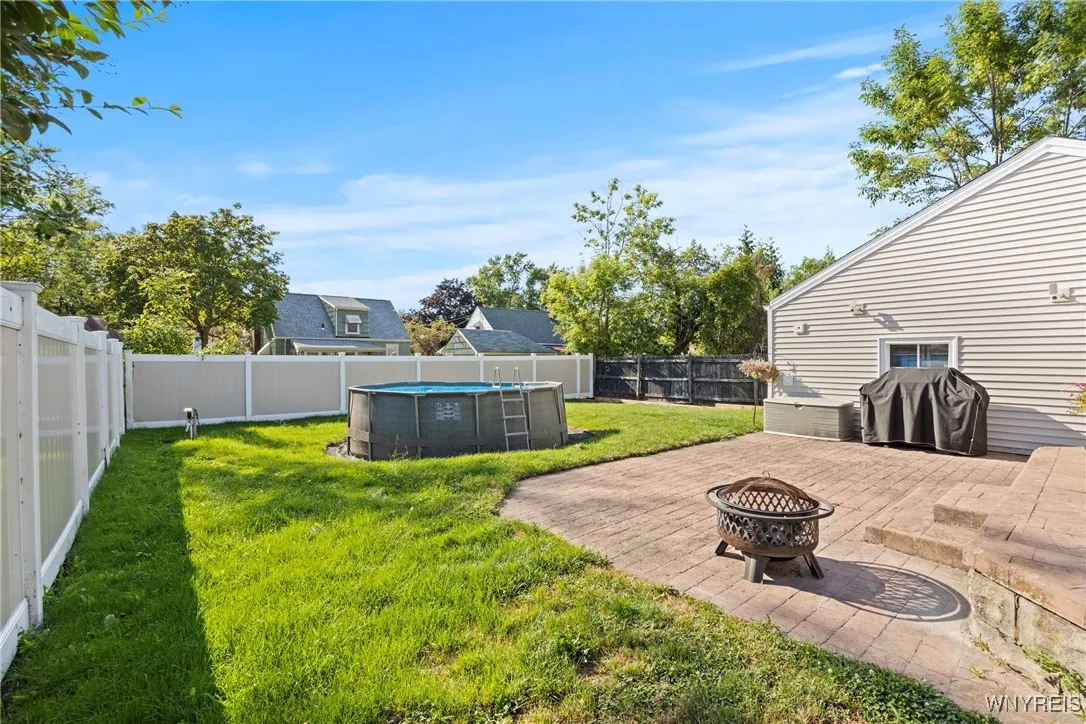 8739 Tuscarora Road, Niagara Falls, New York 14304, Niagara Falls, New York 14304, 3 Bedrooms Bedrooms, 9 Rooms Rooms,1 BathroomBathrooms,Residential,For Sale,8739 Tuscarora Road, Niagara Falls, New York 14304,B1632059