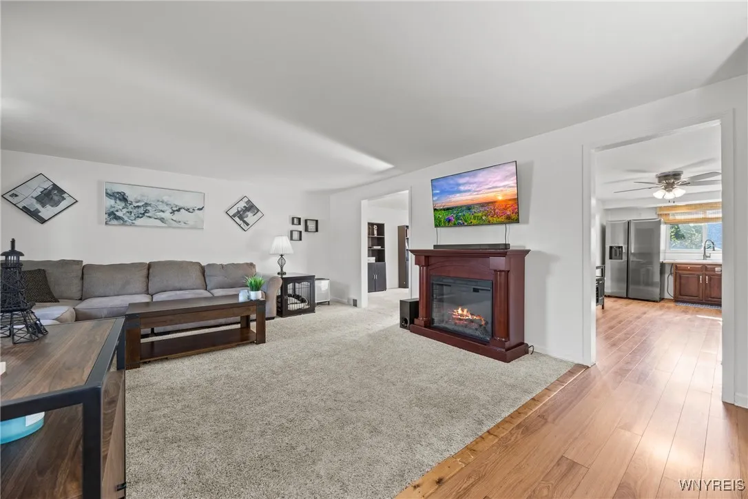 8739 Tuscarora Road, Niagara Falls, New York 14304, Niagara Falls, New York 14304, 3 Bedrooms Bedrooms, 9 Rooms Rooms,1 BathroomBathrooms,Residential,For Sale,8739 Tuscarora Road, Niagara Falls, New York 14304,B1632059
