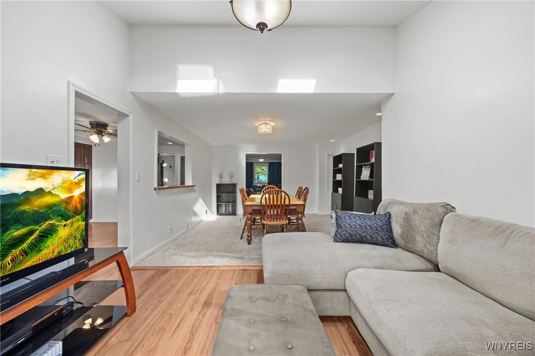 8739 Tuscarora Road, Niagara Falls, New York 14304, Niagara Falls, New York 14304, 3 Bedrooms Bedrooms, 9 Rooms Rooms,1 BathroomBathrooms,Residential,For Sale,8739 Tuscarora Road, Niagara Falls, New York 14304,B1632059