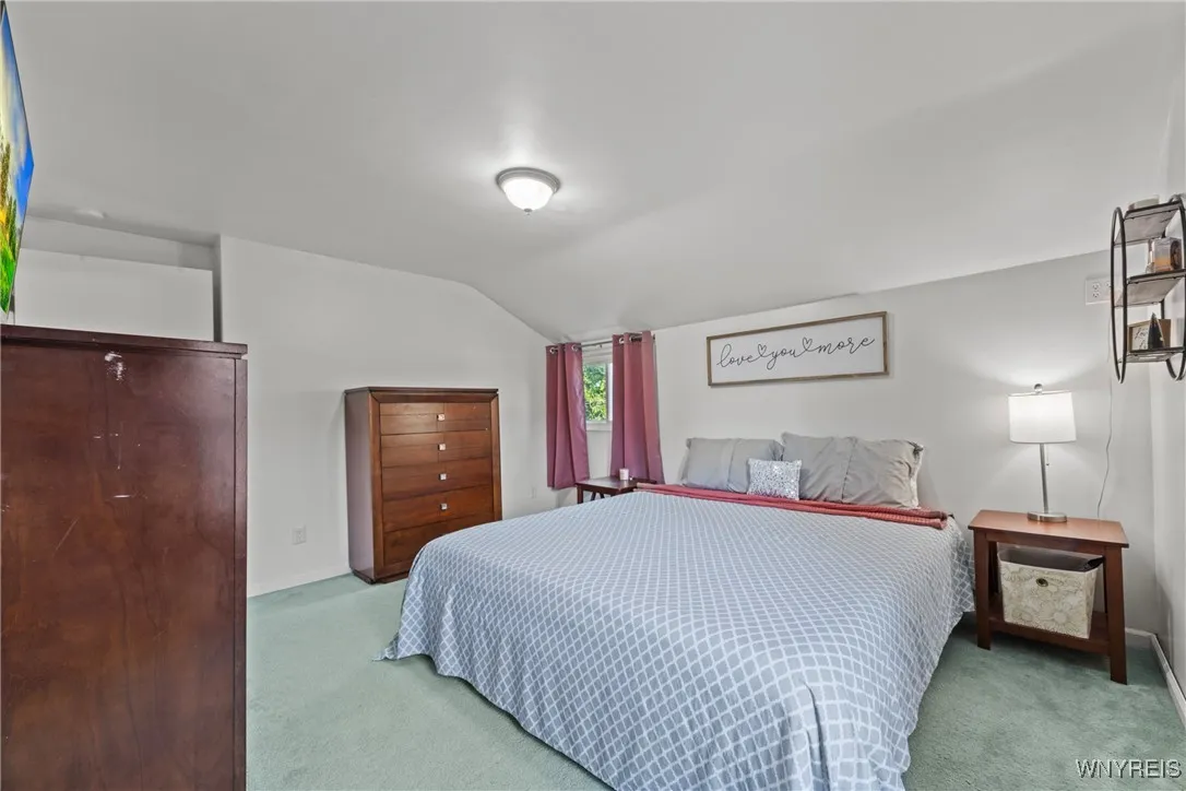 8739 Tuscarora Road, Niagara Falls, New York 14304, Niagara Falls, New York 14304, 3 Bedrooms Bedrooms, 9 Rooms Rooms,1 BathroomBathrooms,Residential,For Sale,8739 Tuscarora Road, Niagara Falls, New York 14304,B1632059