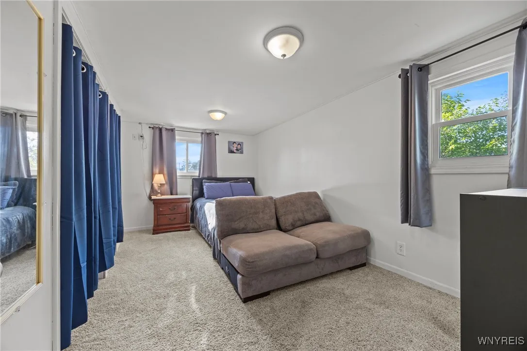 8739 Tuscarora Road, Niagara Falls, New York 14304, Niagara Falls, New York 14304, 3 Bedrooms Bedrooms, 9 Rooms Rooms,1 BathroomBathrooms,Residential,For Sale,8739 Tuscarora Road, Niagara Falls, New York 14304,B1632059
