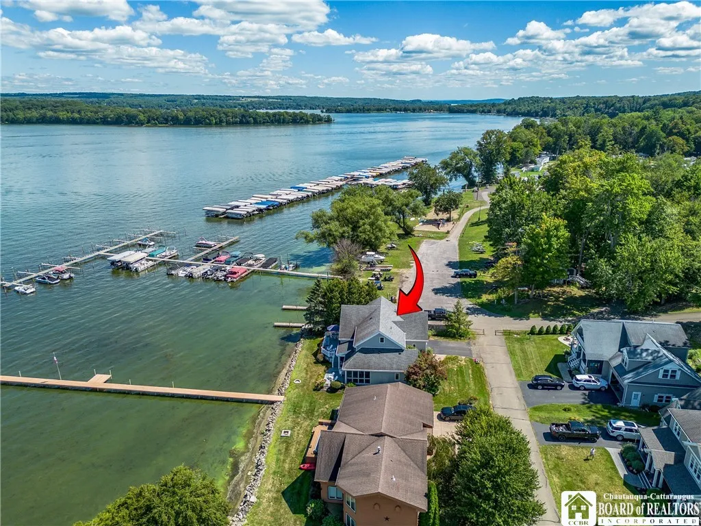 137 Chautauqua Escapes Avenue, North Harmony, New, North Harmony, New York 14757, 4 Bedrooms Bedrooms, 10 Rooms Rooms,2 BathroomsBathrooms,Residential,For Sale,137 Chautauqua Escapes Avenue, North Harmony, New ,R1631737