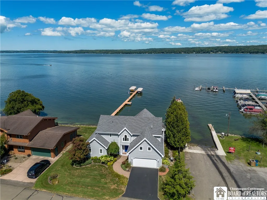 137 Chautauqua Escapes Avenue, North Harmony, New, North Harmony, New York 14757, 4 Bedrooms Bedrooms, 10 Rooms Rooms,2 BathroomsBathrooms,Residential,For Sale,137 Chautauqua Escapes Avenue, North Harmony, New ,R1631737