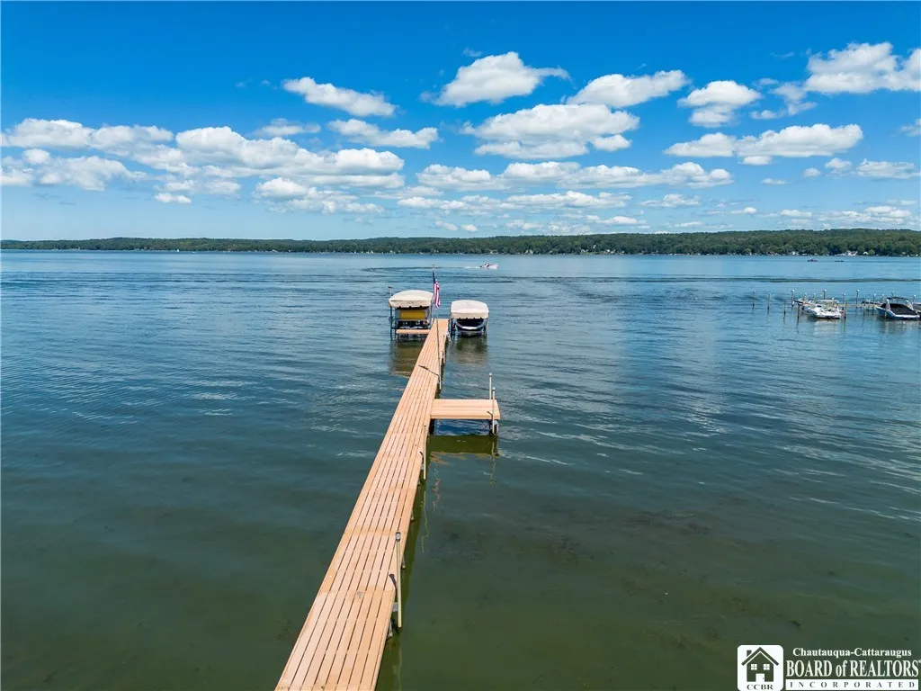 137 Chautauqua Escapes Avenue, North Harmony, New, North Harmony, New York 14757, 4 Bedrooms Bedrooms, 10 Rooms Rooms,2 BathroomsBathrooms,Residential,For Sale,137 Chautauqua Escapes Avenue, North Harmony, New ,R1631737