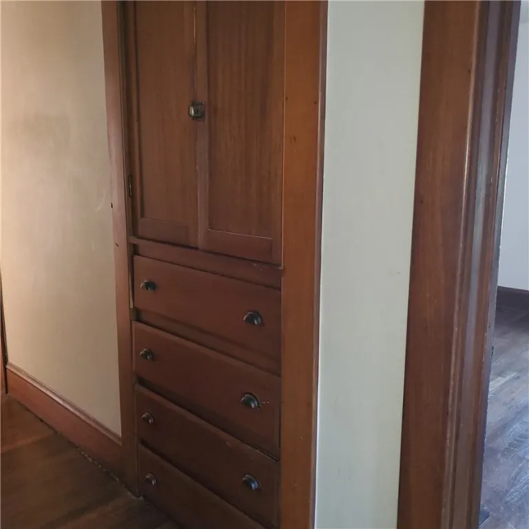 Look! A built-in linen closet!